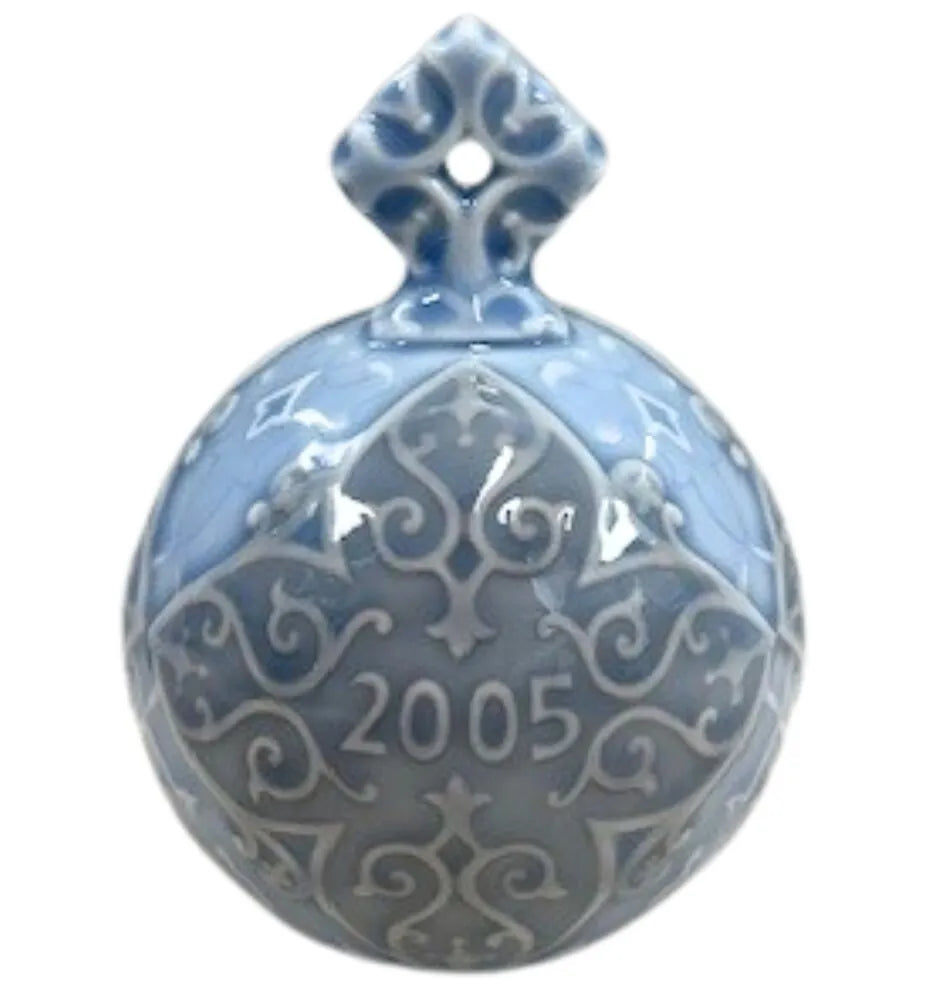 Lladro Christmas Ball 2005 Ornament