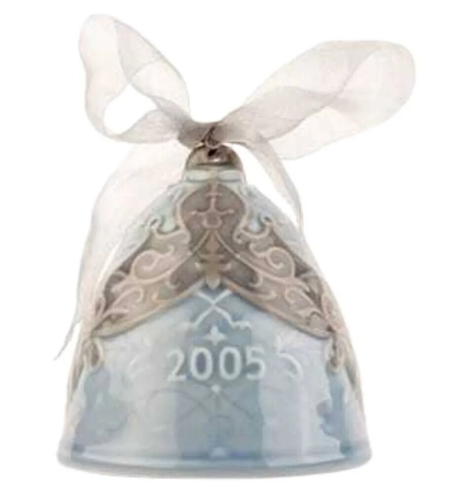 Lladro Christmas Bell 2005 Ornament