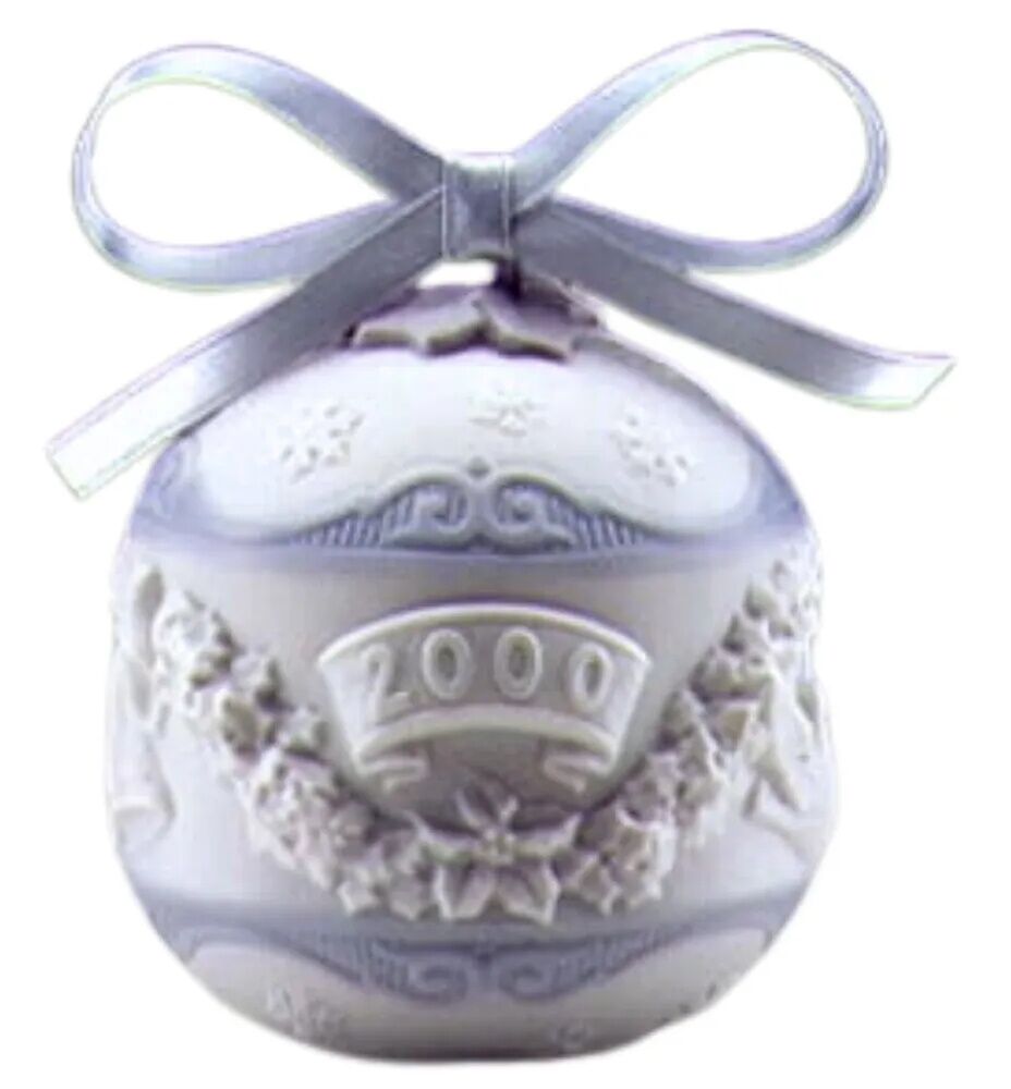 Lladro Christmas Ball 2000 Ornament
