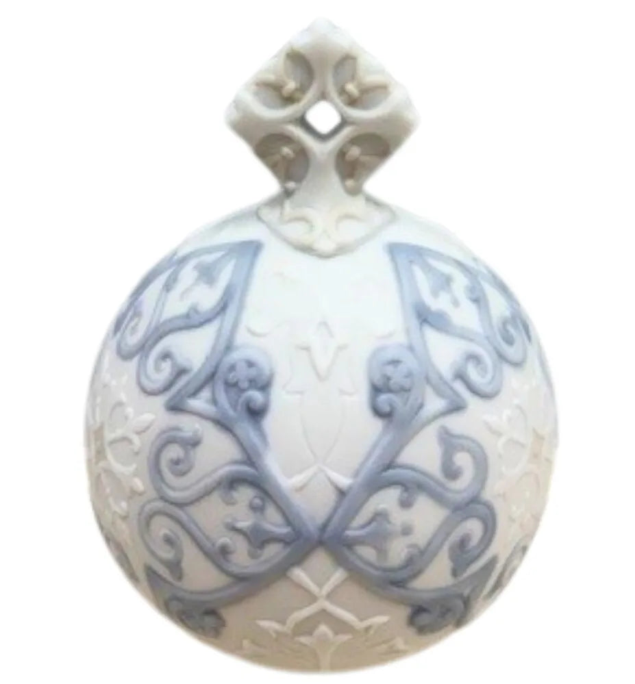 Lladro Christmas Ball 2005 Ornament