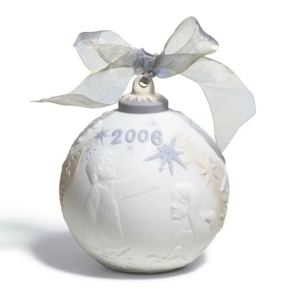 Lladro Christmas Ball 2006 Ornament