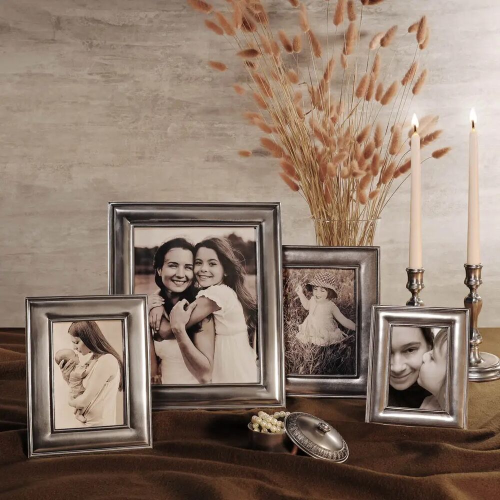 Royal Selangor V&A Inspired - English Photo Frame 8x10