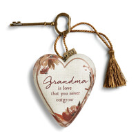 Art Hearts - Grandma is Love