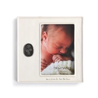 Demdaco Baby - Jesus Loves Us Medallion Photo Frame