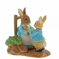Beatrix Potter Peter Rabbit Miniature Figurine - At Home By The Fire With Mummy Rabbit