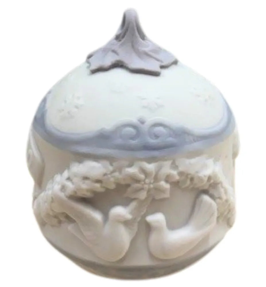 Lladro Christmas Ball 2000 Ornament