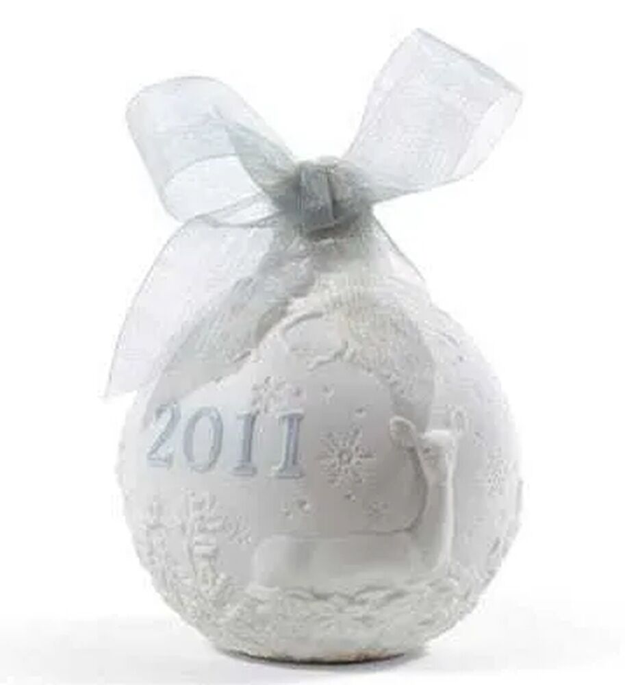 Lladro Christmas Ball 2011 Ornament