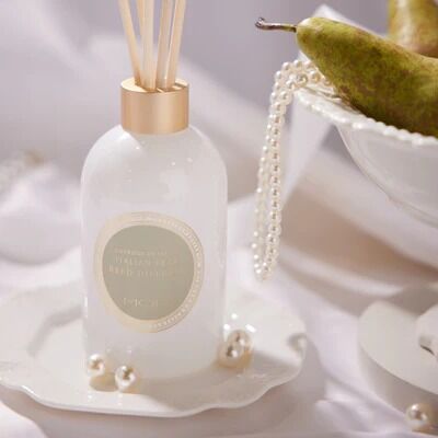 MOR Emporium Classics Reed Diffuser - Blanc Italian Pear